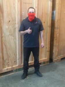 Maison Moving mover with mask