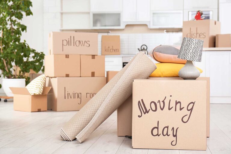 How Do You Organize Moving Days for a Smooth Move?